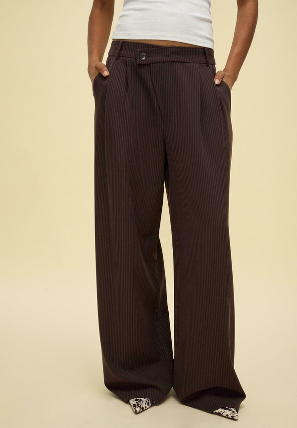 CASUAL STRIPED WITH CROSSOVER - Pantalon classique - mottled brown